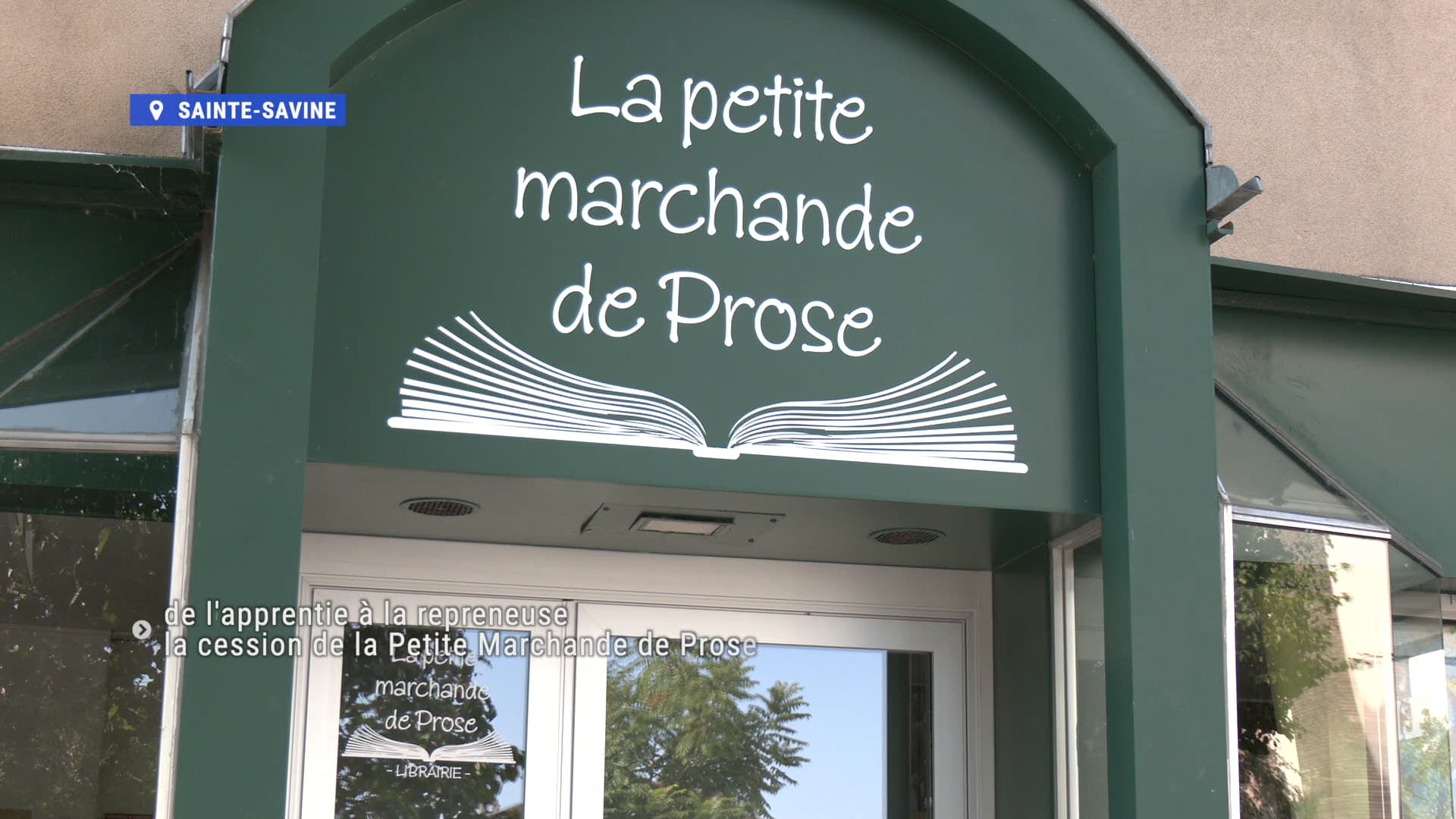 Façade verte de la librairie La Petite Marchande de Prose à Sainte-Savine