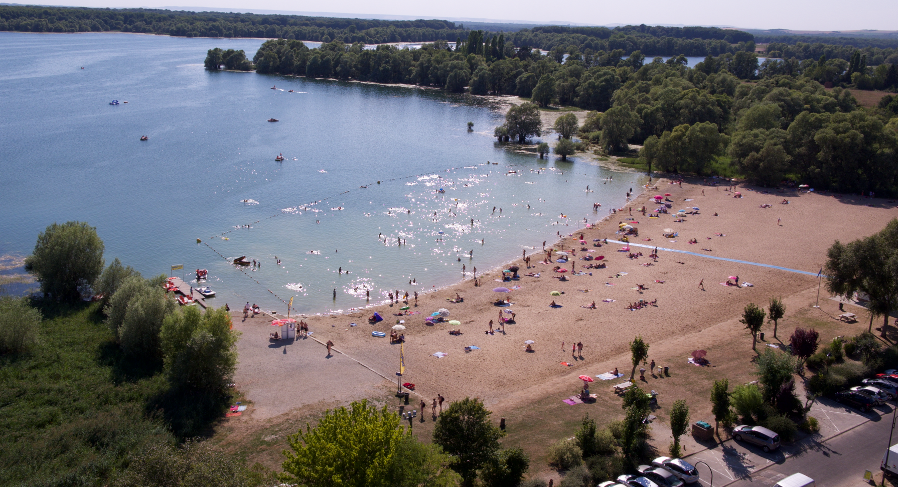 Baignade temporairement interdite à Géraudot en raison de la présence d’algues