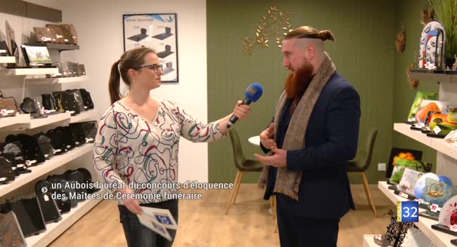 Maxime Rolland en interview lors du concours d'éloquence des Maîtres de Cérémonie funéraire