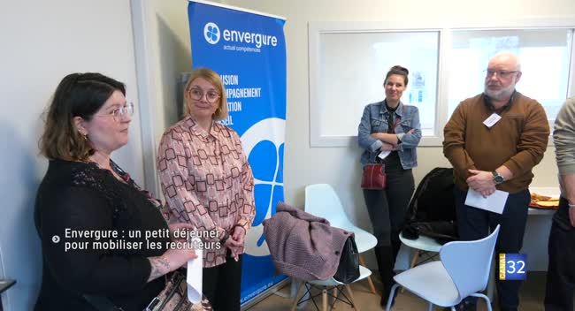Participants au petit déjeuner recrutement d'Envergure à Pont-Sainte-Marie
