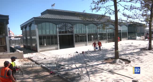 Travaux de rénovation au centre McArthurGlen Troyes à Pont-Sainte-Marie