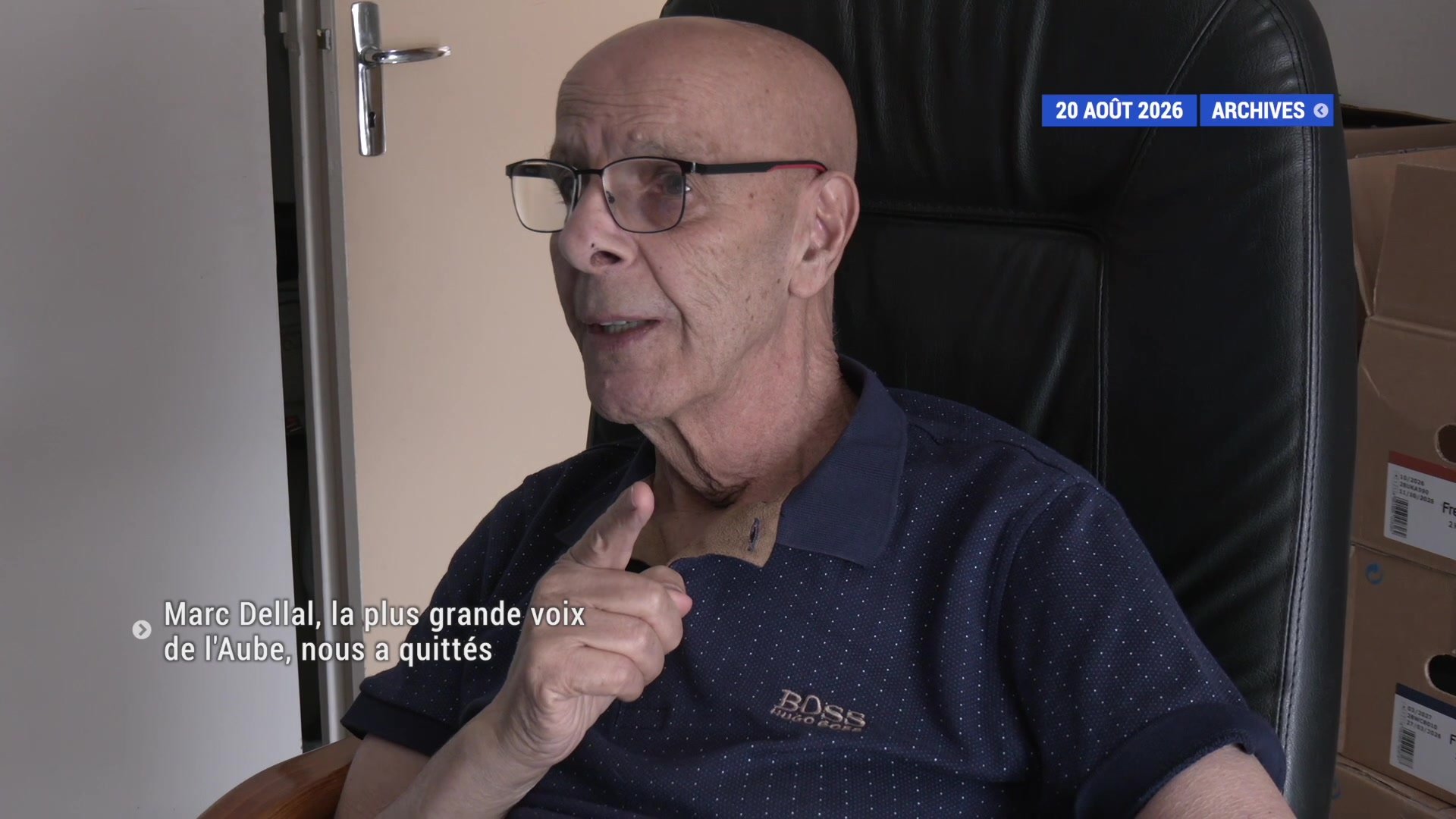Portrait de Marc Dellal lors d'une interview pour Canal 32