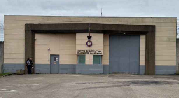 Villenauxe-la-Grande : une surveillante agressée et une cellule incendiée au centre de détention