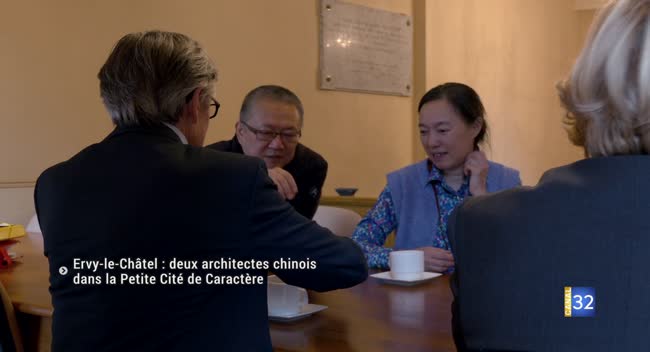 Ervy-le-Châtel : deux architectes chinois renommés en visite dans la Petite Cité de Caractère